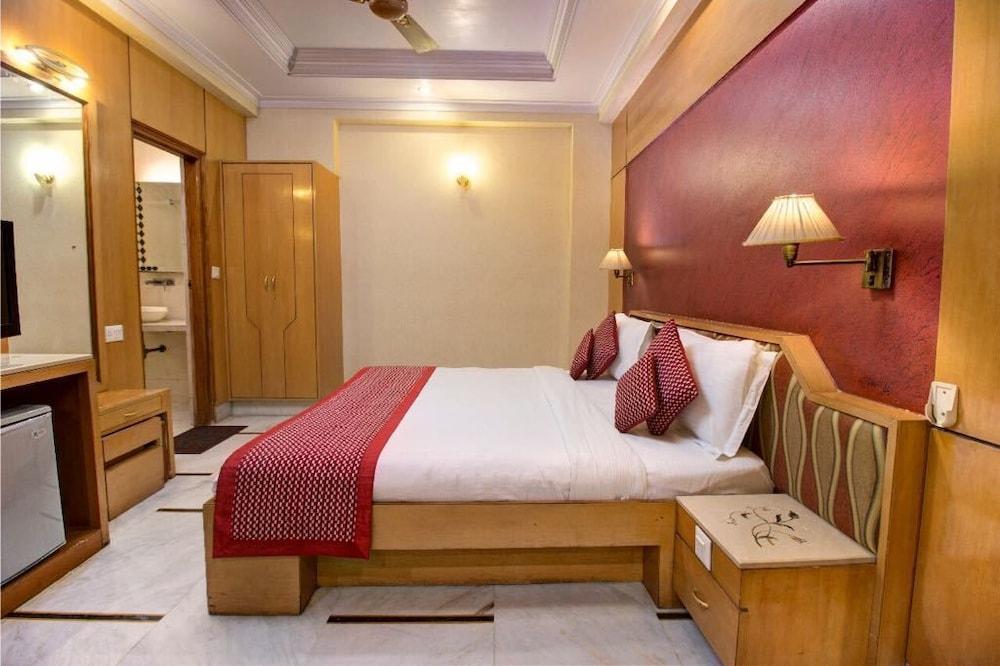 Hotel Singh International Дели Экстерьер фото
