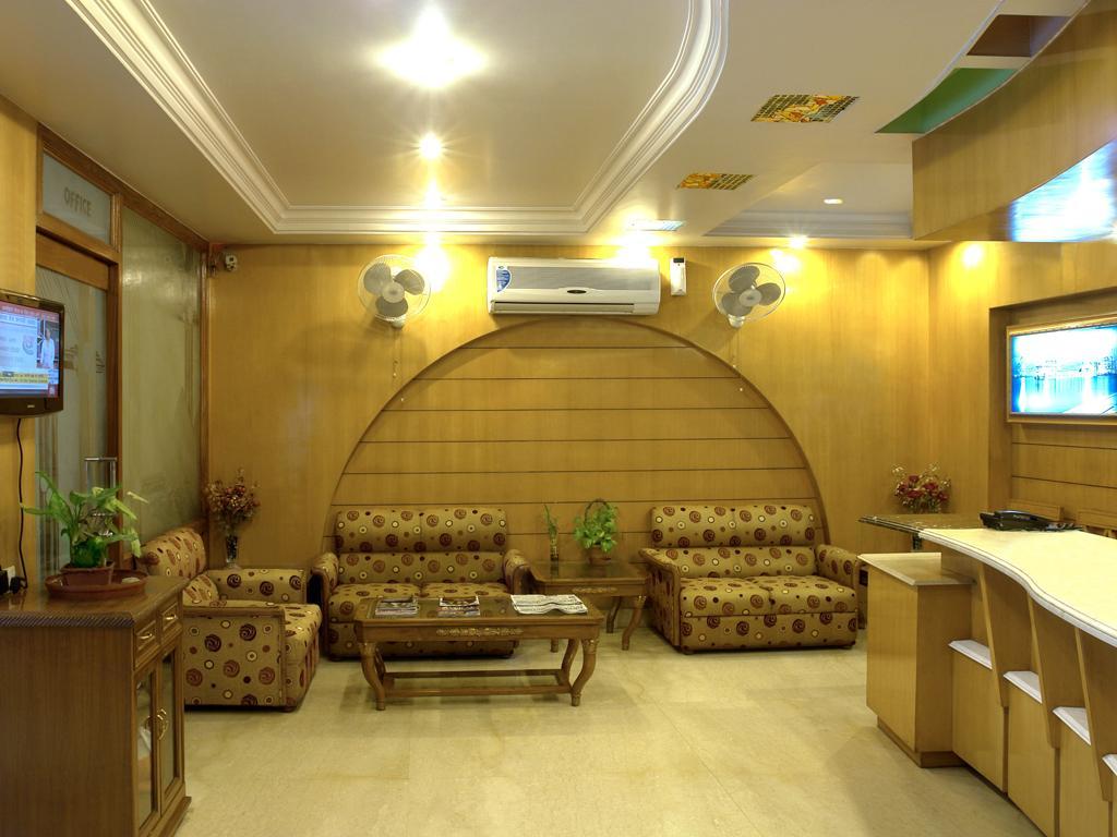 Hotel Singh International Дели Экстерьер фото