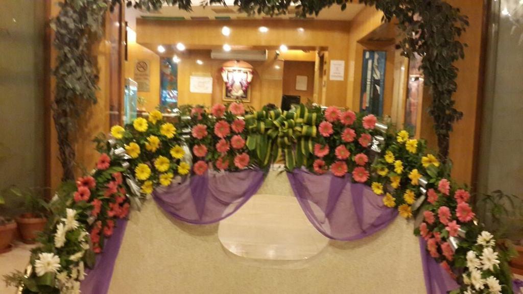 Hotel Singh International Дели Экстерьер фото