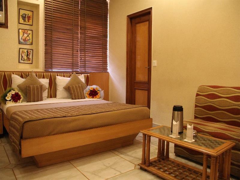 Hotel Singh International Дели Экстерьер фото